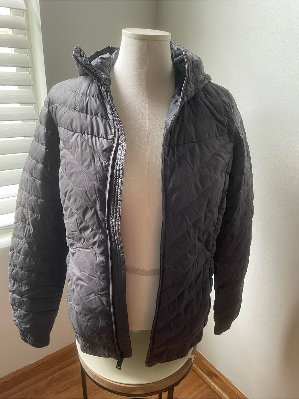 The North Face Women’s Quilted Hooded Puffer Jacket - Charcoal
